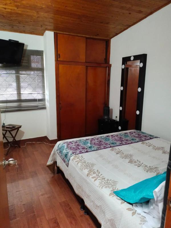 Hostal Spa Casa De Piedra Con Jacuzzi Santa Rosa de Cabal Ngoại thất bức ảnh