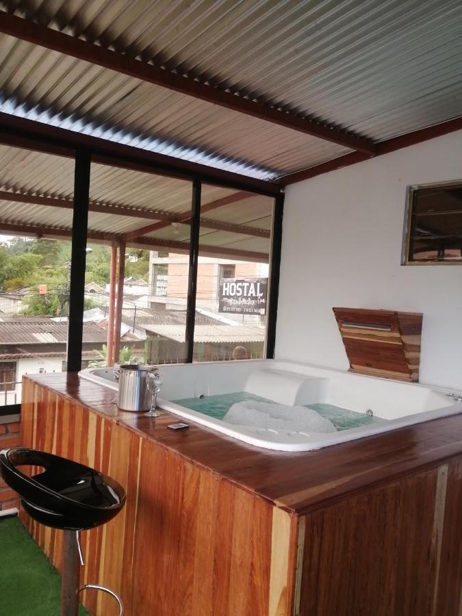 Hostal Spa Casa De Piedra Con Jacuzzi Santa Rosa de Cabal Ngoại thất bức ảnh